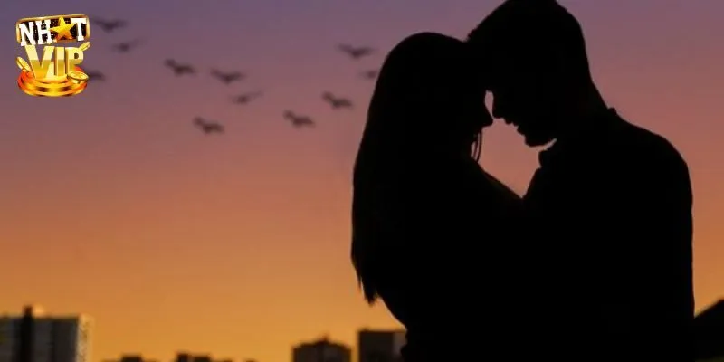 Mơ Thấy Người Mình Thích: Giải Mã Điềm Báo Và Con Số May Mắn Nhìn thấy crush bạn có tình yêu mới trong mơ